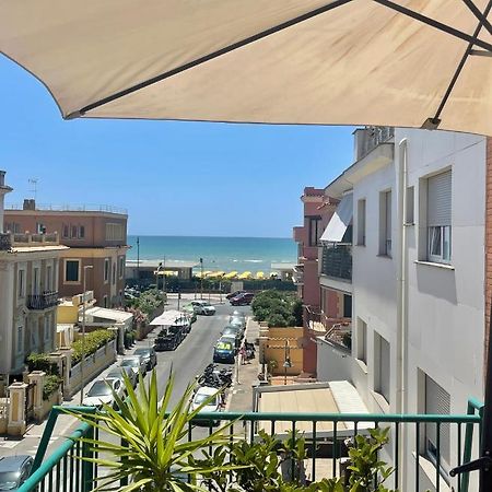 Ostia Bed And Beach Екстер'єр фото