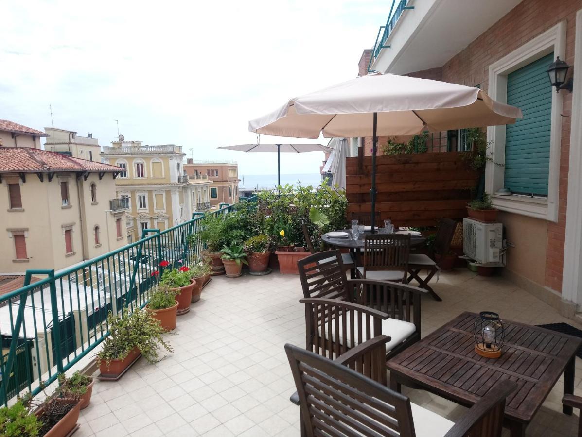 Ostia Bed And Beach Екстер'єр фото