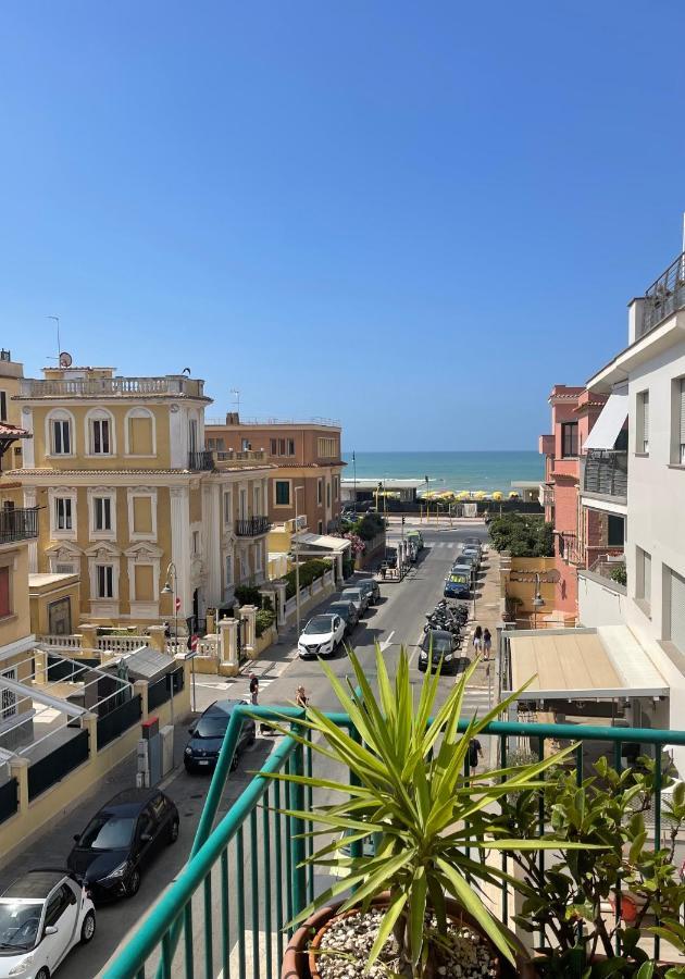 Ostia Bed And Beach Екстер'єр фото