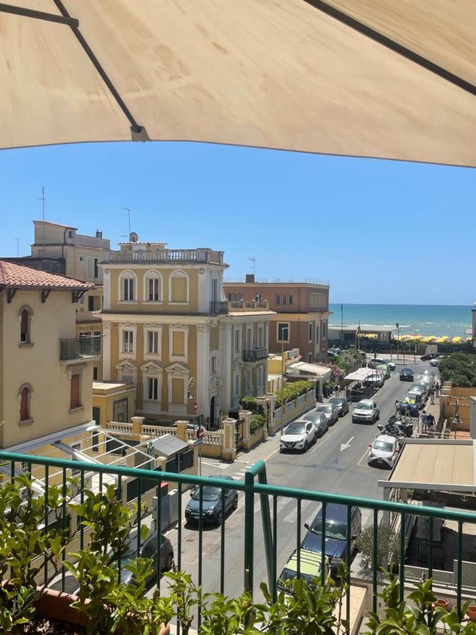 Ostia Bed And Beach Екстер'єр фото